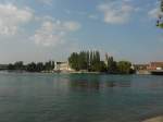 Blick auf das Insel-Hotel und Mnster in Konstanz am 23.08.2012.