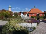 Allensbach, Lande Park mit Rathaus und St.