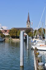 RADOLFZELL am Bodensee (Landkreis Konstanz), 14.09.2016, Blick vom Bodensee auf das Mnster Unserer Lieben Frau