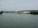 Weil am Rhein, Blick von der Fugngerbrcke auf den Rheinhafen, Juli 2007