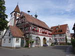 Erligheim, altes Rathaus und St.