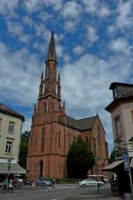 Offenburg, die evangelische Stadtkirche, 1857-64 im neugotischen Stil erbaut vom Karlsruher Baumeister Eisenlohr, Aug.2011