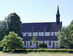 Zell-Weiherbach, OT von Offenburg, die katholische Weingartenkirche St.Philippus und Jakobus, 1878 im neugotischen Stil erbaut, Juni 2020