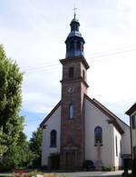 Elgersweier, die katholische Kirche St.Markus, Turm und Teil der Kirche von 1881, neues Kirchenschiff von 1957, Juni 2020