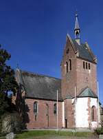 Weier, die katholische Pfarrkirche St.Johannes der Tufer im neugotischen Stil erbaut 1880-82, Sept.2021