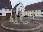 Unterkirnach, Brunnen und Skulpturen am Kirchplatz (01.01.2019)