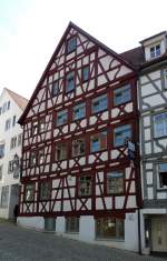 Pfullendorf, das Geburtshaus von Sebastian Hiller (1667), Abt und Erbauer der berhmten Klosterkirche in Weingarten, Aug.2012