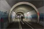 Ein 250 Meter langer Tunnel fr Fugnger und Radfahrer fhrt unter dem Tbinger Schloberg hindurch.