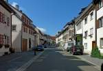 Mhlheim an der Donau, Blick durch die Hauptstrae zum Stadttor, Sept.2011