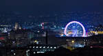 Das Riesenrad auf dem Stuttgarter Schlossplatz am 25.11.2021 vom Eugensplatz aus gesehen.