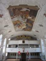 Merching, Orgelempore und Deckenfresken der St.