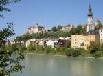 Burghausen, Ausblick auf die Altstadt mit Burg und St.