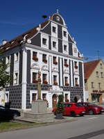 Hohenburg, historisches Rathaus am Marktplatz, erbaut 1662 (11.06.2017)