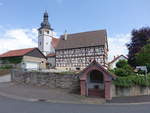 Oberleichtersbach, Pfarrhof und St.