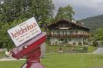 Fernglas mit Landhaus Christlieger in Knigssee - Berchtesgadener Land.