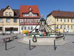 Bad Rodach, Marktbrunnen am Markt, Polygonales Bassin mit Brunnensule, erbaut 1891 (08.04.2018)