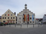 Gaimersheim, Rathaus am Marktplatz, zweigeschossiger Staffelgiebelbau, erbaut im   16.