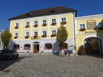 Rhrnbach, Gasthof zur Post am Marktplatz, erbaut im 18.