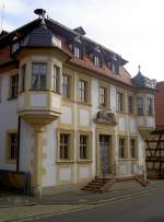 Wilhermsdorf, Rathaus, zweigeschossiges Eckhaus mit Mansardwalmdach, erbaut von 1717 bis 1718 (10.08.2014)