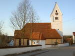 Freihalden, Pfarrkirche Mari Verkndigung, sptgotischer Kirchturm von 1481, Langhaus erbaut von 1928 bis 1929 durch Dominikus Bhm (26.03.2012)