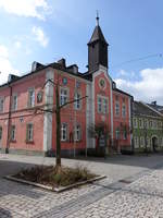 Lichtenberg, Rathaus am Marktplatz, zweigeschossiger Walmdachbau mit Mittelrisalit und Trmchen, erbaut 1870 (14.04.2017)