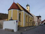 Essing, Katholische Pfarrkirche Heilig Geist, ehemaliges Stiftskirche, barocke Anlage, erbaut von 1711 bis 1717 (25.03.2017)