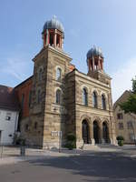 Kitzingen, alte Synagoge, Sandsteinquaderbau mit Backstein im Rundbogenstil, erbaut 1884 (27.08.2017)