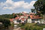 Blick ber die Halach auf die untere und obere Stadt von Kronach, welche von der Festung Rosenberg gekrnt wird.