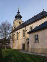 Marienweiher, Wallfahrtskirche Maria Heimsuchung, Putzbau mit eingezogenem rundgeschlossenem Chor, erbaut von 1740 bis 1745 von Johann Jakob Michael Kchel (15.04.2017)