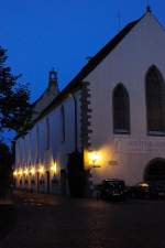 Das Lindauer Marionettentheater am Barfsserplatz zur blauen Stunde