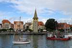 Der Hafen von Lindau mit dem Mangenturm.