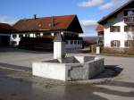 Dorfbrunnen von 2005 in Greith, Gemeinde Halblech (20.02.2014)