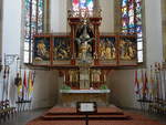 Bad Knigshofen, Flgelaltar in der Maria Himmelfahrt Kirche, gestaltet von 1935 bis 1939 durch die Knstlern Buscher, Weckbecker und Kohnsperger (15.10.2018)