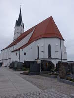 Unterdietfurt, Maria Heimsuchung Kirche, stattlicher sptgotischer Ziegelbau, erbaut bis 1441 (25.12.2016)