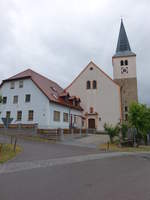 Pertolzhofen, Katholische Expositur- und Wallfahrtskirche Sankt Maria, barockes Langhaus mit Stichkappentonne, erbaut von 1697 bis 1699 (04.06.2017)