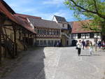 Gochsheim, Kirchenburg, Gadenanlage mit Torturm, im Kern 14.