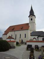 Aufkirchen, Pfarrkirche Maria Himmelfahrt, sptgotischer Bau, erbaut bis 1500   (29.04.2012)