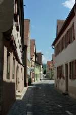 Weienburg, mittelalterliche Gasse am Stadttor, Mai 2012