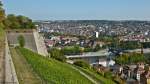 Blick vom Weinhang unterhalb der Festung Marienberg auf Würzburg.