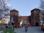 Sendlinger-Tor, ist eines von drei erhalten Stadttoren der historischen Münchener Altstadt, und zugleich Abtrennung zur Isarvorstadt; 110329
