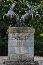 Eine Pferdebronze im Bavariapark von Mnchen.