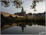       Dieses wunderschne Herbstbild gelang mir am 28.10.11 auf der Jahninsel in Regensburg.