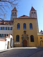 Regensburg, Niedermnsterkirche, erbaut ab 1146 im romanischen Stil (28.02.2021)