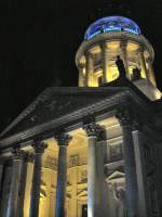 Lichtfestival 2008 in Berlin, farbige Beleuchtung am Gendarmenmarkt