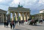 Pariser Platz mit Brandenburger Tor (Ostermontag 21.