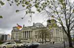 Berliner Reichtstag von Scheidemannstrae aus gesehen.