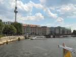 Blick von der Spree zum Fernsehturm, BERLIN 2007