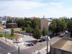 Berlin, Bernauer Strae, Gedenksttte Berliner Mauer, Blick vom Aussichtsturm zur Vershnungskapelle (15.08.2009)