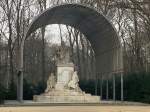 Das Richard-Wagner-Denkmal an der Tiergartenstrae in Berlin Moabit gesehen nach einer Besichtigung  der Botschaft Italiens in Berlin am 16.