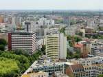 Blick in Richtung Neuklln und Kreuzberg  mit Willy Brandt vom Panoramapunkt auf dem Potsdamer Platz am 03.